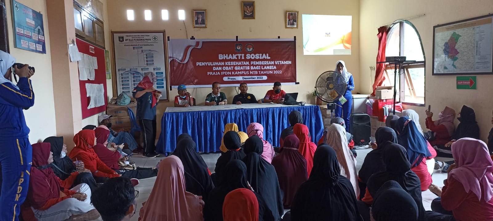 BAKSOS PRAJA IPDN KAMPUS NTB  PEDULI LANSIA 